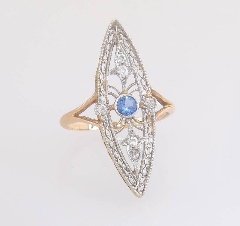 Antiker 14K Two Tone Gold .20Ct Diamant & London Blue Topaz Art Deco Ring Größe 7 von EstateAntiqueJewelry
