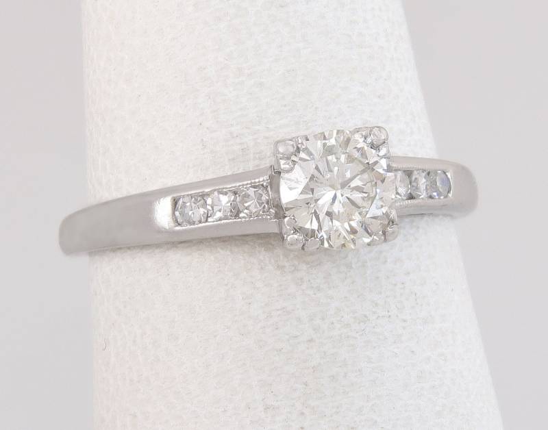 Antiker Art-Deco-Platin .55Ct Echter Diamant Verlobungsring 1937 Größe 5, 75 von EstateAntiqueJewelry