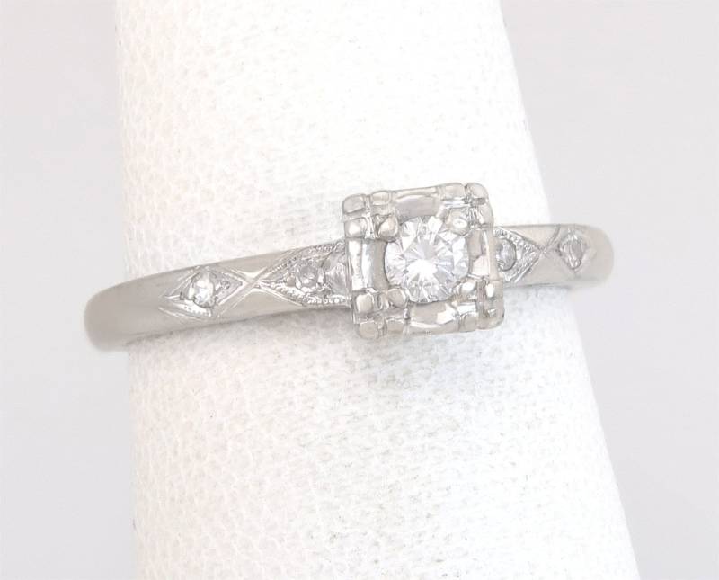 Antique De Milo .14Ct Diamant 14K Weißgold Art Deco Verlobungsring Größe 5 von EstateAntiqueJewelry