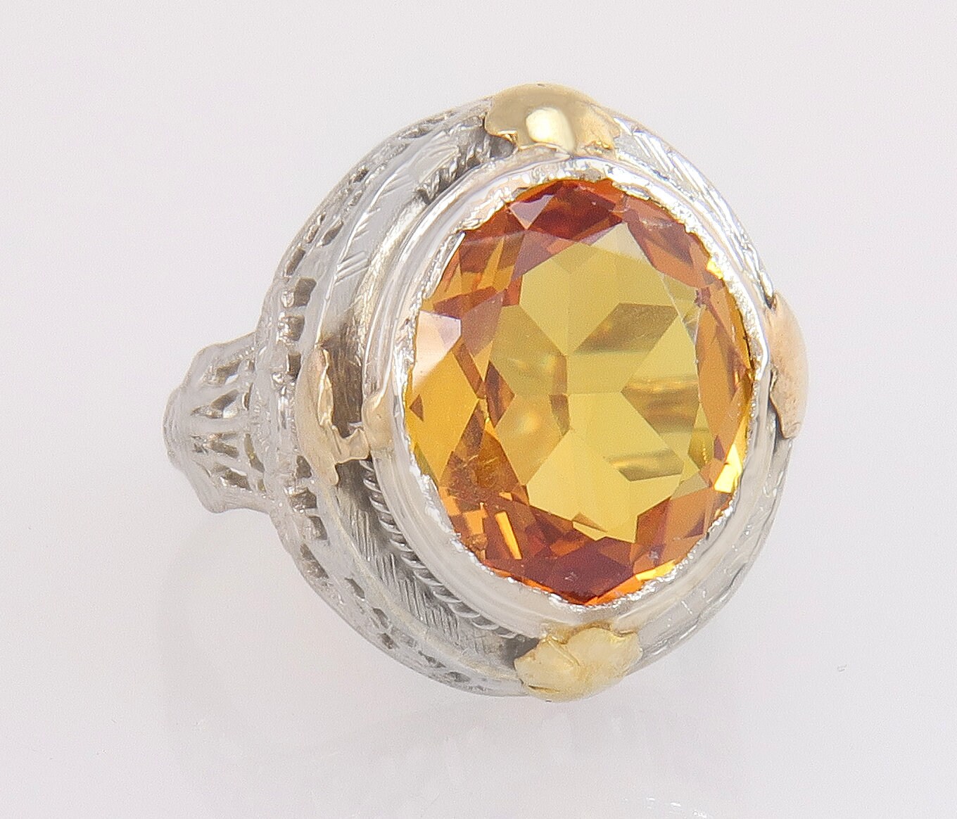 Antique Nachlass 14K Zweifarbige Gold Blumen 3.50Ct Citrin Art Deco Ring Größe 4, 25 von EstateAntiqueJewelry