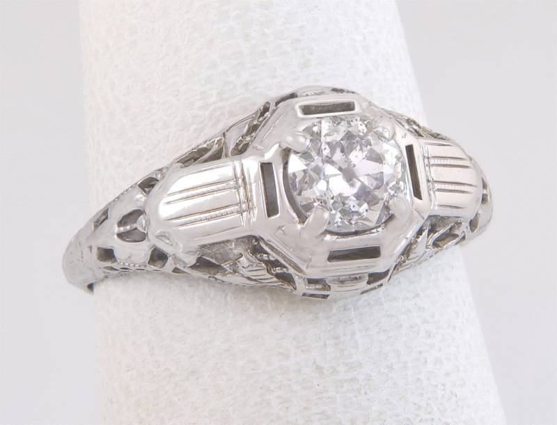 Antique.52Ct Echten Diamant 18K Weißgold Art-Deco-Verlobungsring Größe 5 von EstateAntiqueJewelry