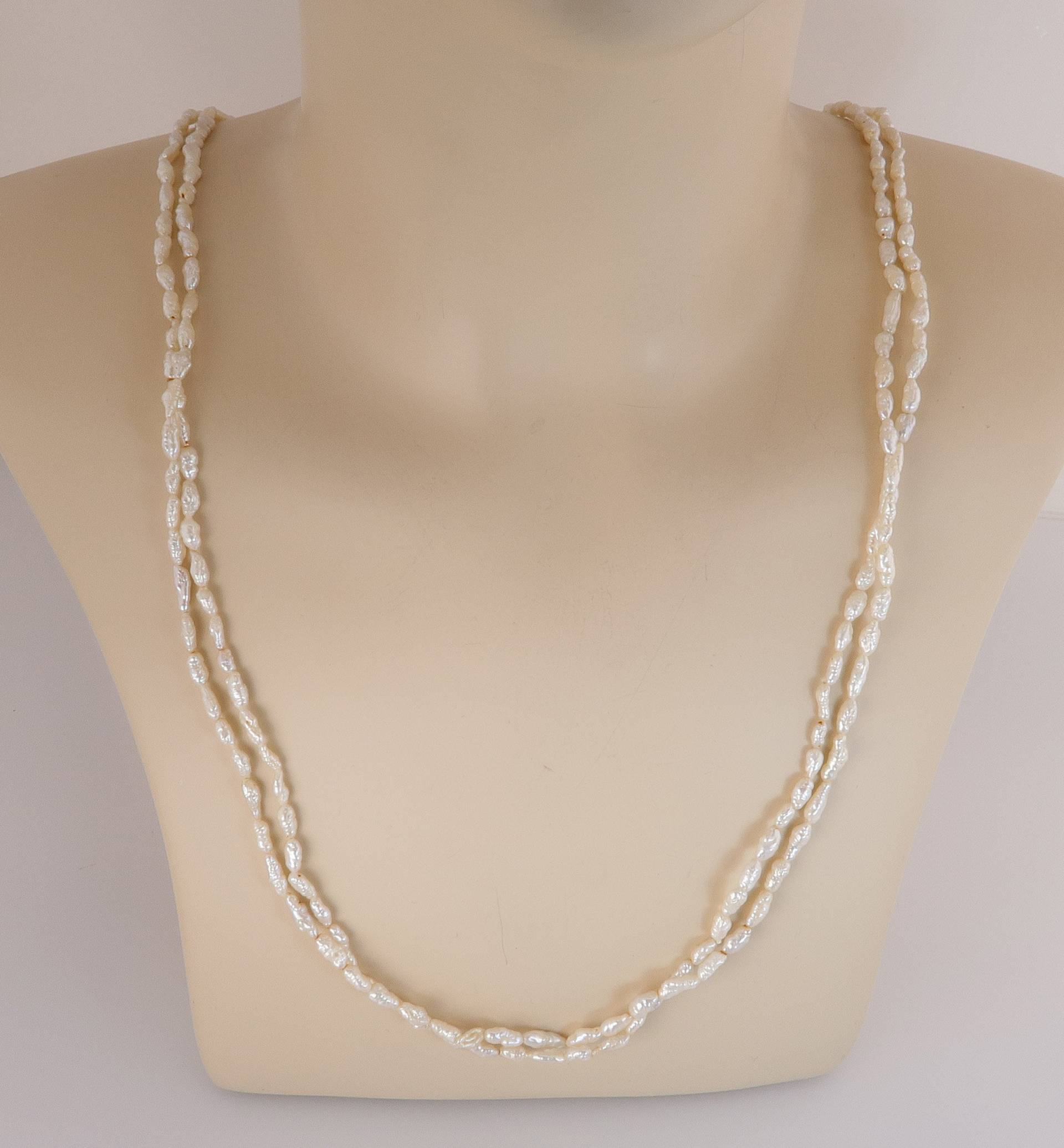 Anwesen Doppel Strang Natürliche Süßwasser Perle 28" Halskette 14K Gold Verschluss 20, 8 G von EstateAntiqueJewelry