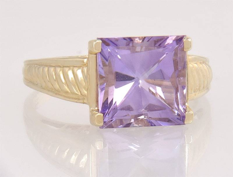Designer Nachlass 4.25Ct Amethyst Hochglanzpolierter 14K Gelbgold Ring 4.8G Größe 10 von EstateAntiqueJewelry