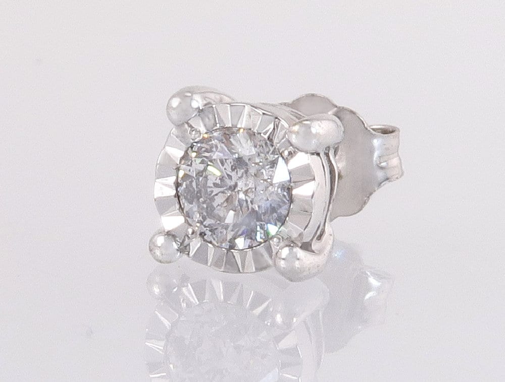 Nachlass .15Ct Echter Diamant 10K Weißgold Einzelner Ohrstecker von EstateAntiqueJewelry