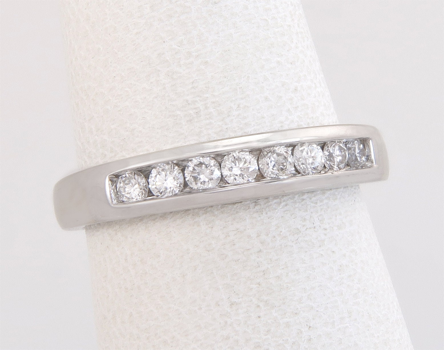 Nachlass .50Ct Echter Diamant Hochglanzpoliert 14K Weißgold Ehering Ringgröße 6, 25 von EstateAntiqueJewelry