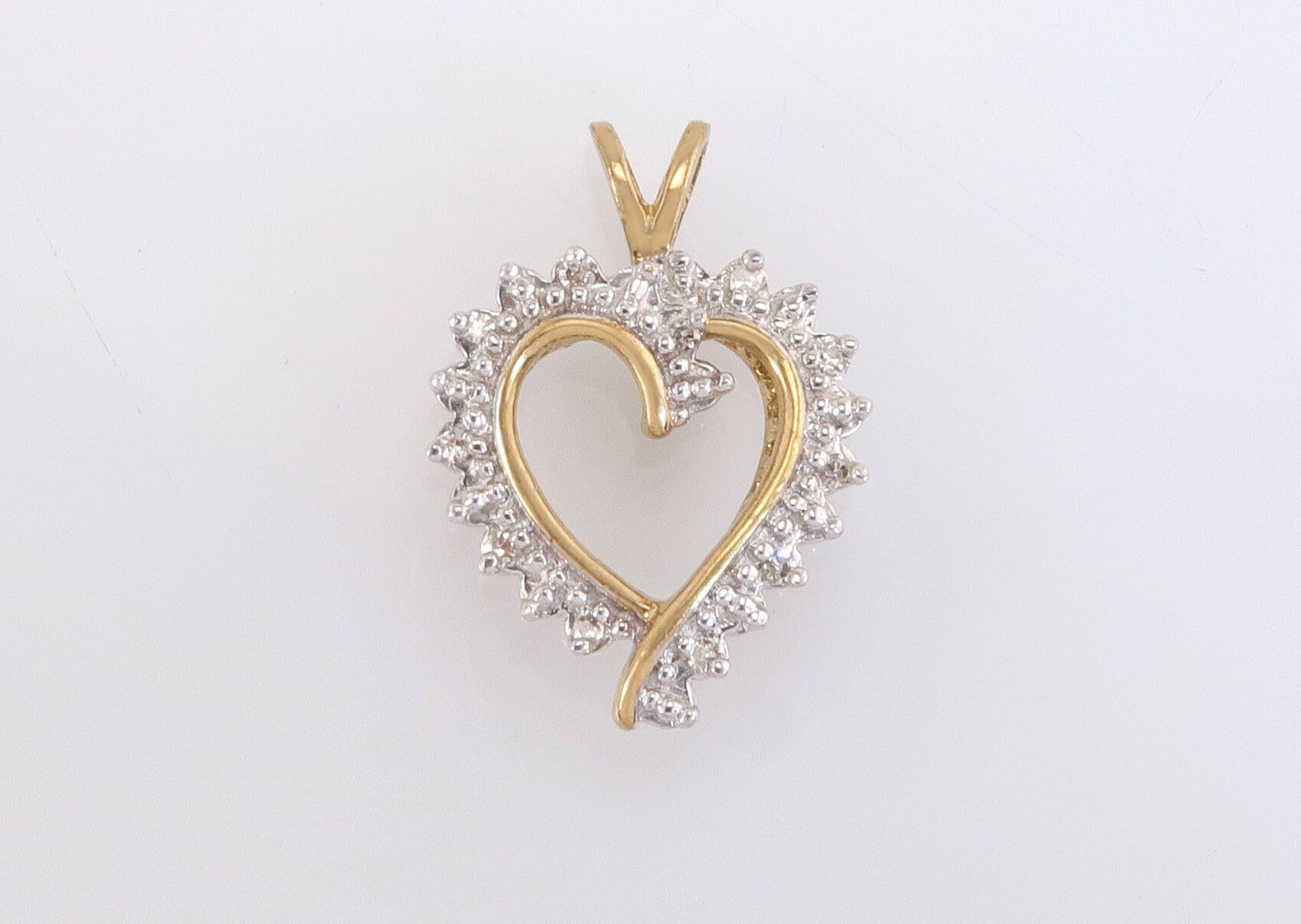 Nachlass 10K Gelbgold .05Ct Echter Diamant Herz Anhänger 2.4Gr von EstateAntiqueJewelry