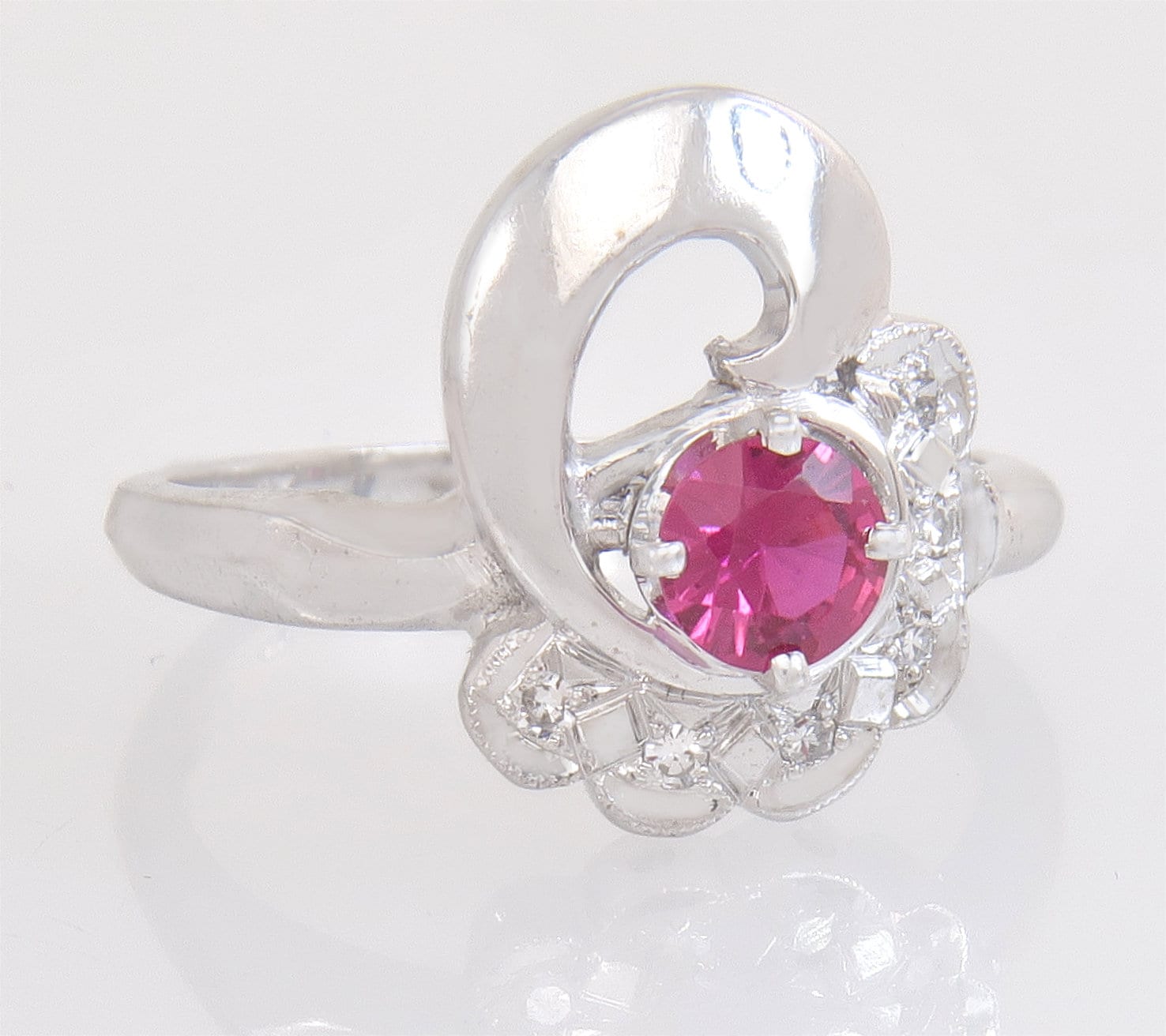 Ringcraft 14K Gold .44Ct Echter Diamant Simulierte Rhodolith Granat Ring Sz 6, 5 von EstateAntiqueJewelry