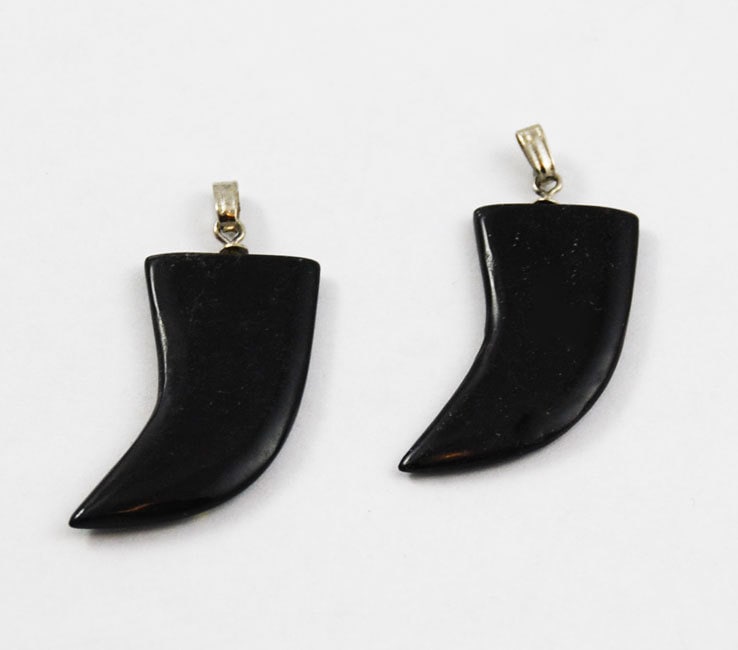 Jade Horn Tusk Tooth Anhänger - Black Lucky Amulett Edelstein Halskette Unisex Herrenschmuck Silber Öse Jade Horn Tusk Tooth Anhänger - Black Lucky Amulett Edelstein Halskette Unisex Herrenschmuck Silber Öse von EstateBead