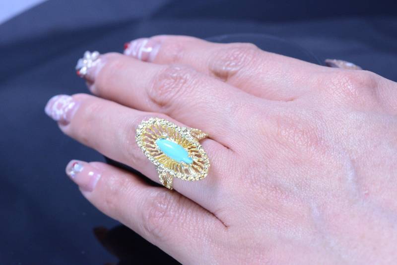 18K Gelbgold Türkis Mq Cabochon Vintage 1960 Ring 18K Gelbgold Türkis Mq Cabochon Vintage 1960 Ring von EstateJewelryOutlet