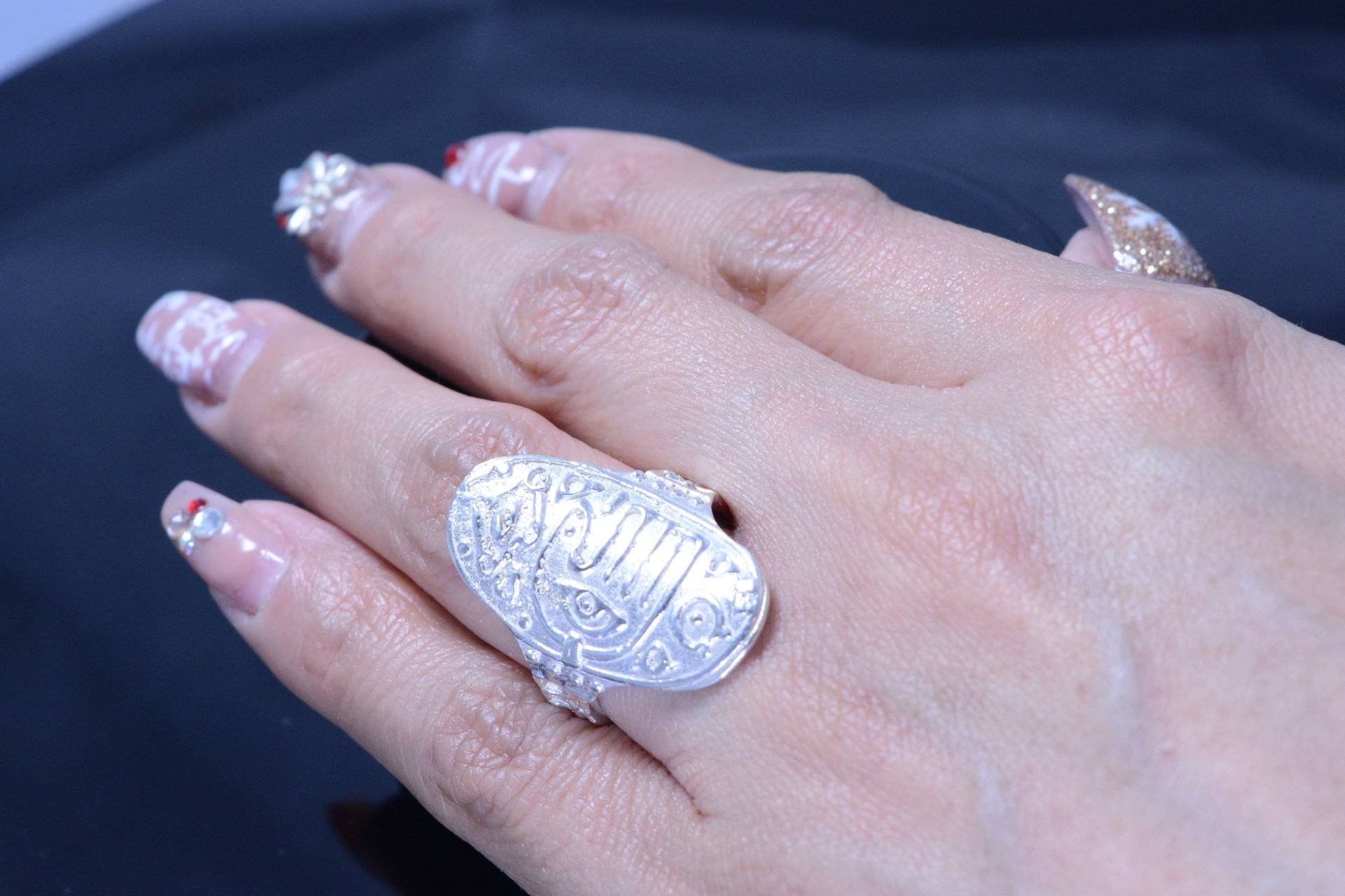 Vintage Inspirierte Späten 1980Er Jahre Silbernen Ring von EstateJewelryOutlet