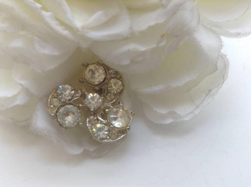 Beau Arts Swirl Strass Pin Brosche 40Er Jahre Topf Metall Vintage Schmuck Brautschleier Ring Kissen Muttertag Geburtstag Geschenk Boho Beau Arts Swirl Strass Pin Brosche 40Er Jahre Topf Metall Vintage Schmuck Brautschleier Ring Kissen Muttertag Geburtstag Geschenk Boho von EstatementTreasures
