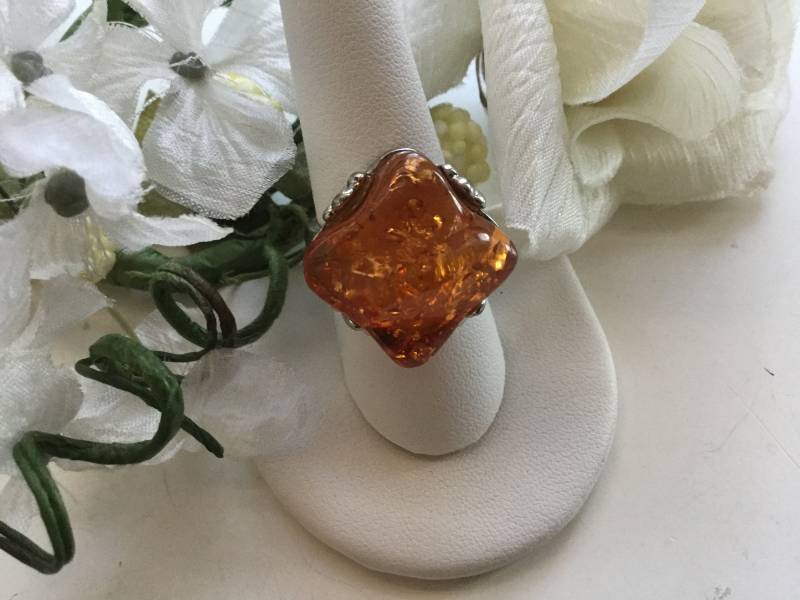 Bernstein Ring Größe 9 Vintage Lucite Quadrat Diamant Form Harz Retro Boho Cocktail Kostüm Statement Großes Geschenk von EstatementTreasures