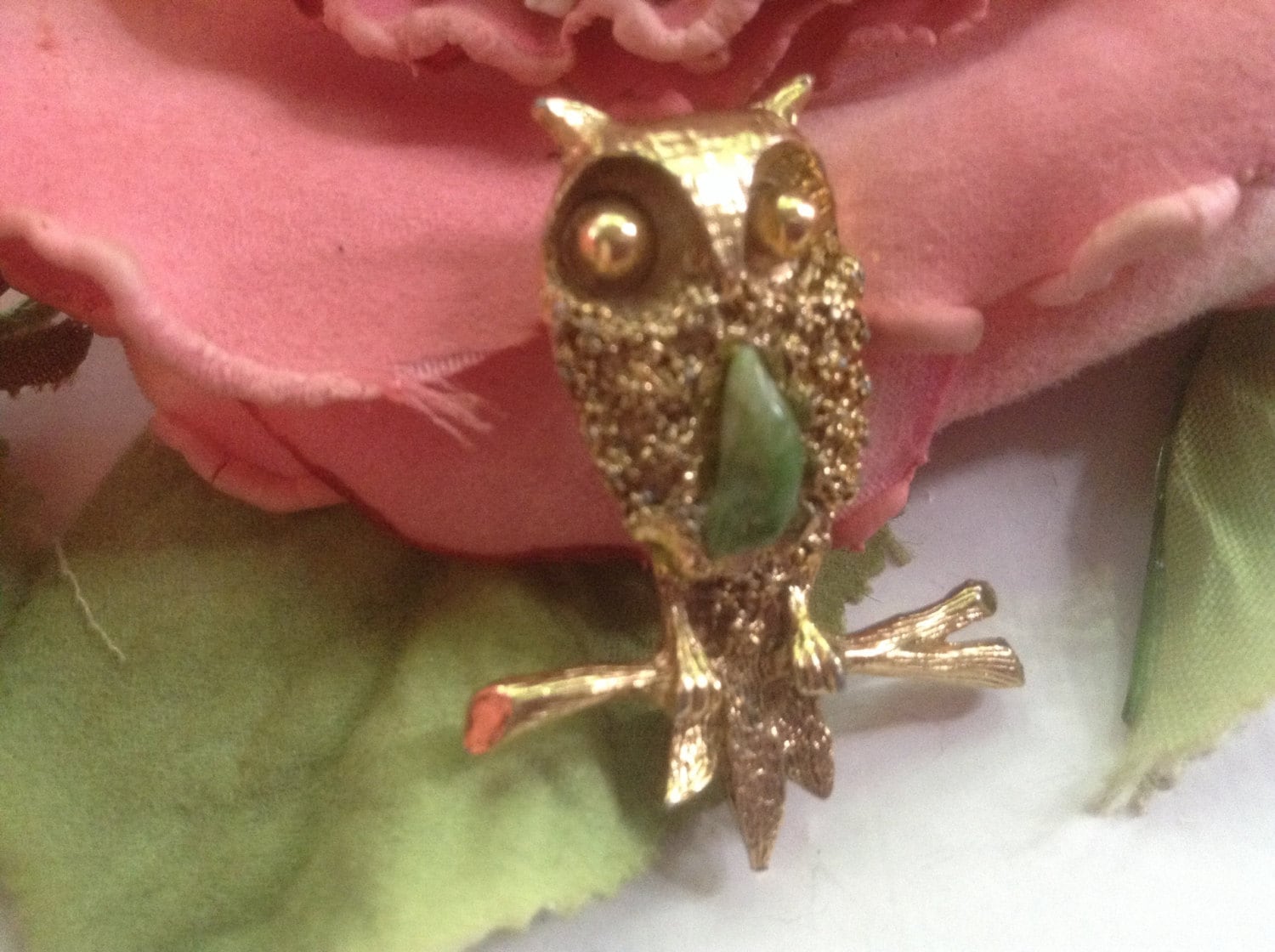 Eule Auf Ast Pin Brosche Vintage 1970Er Jahre Goldfarben Metall Dimensional Ländlich Figural Tier Lehrer Geschenk Wald Natur von EstatementTreasures