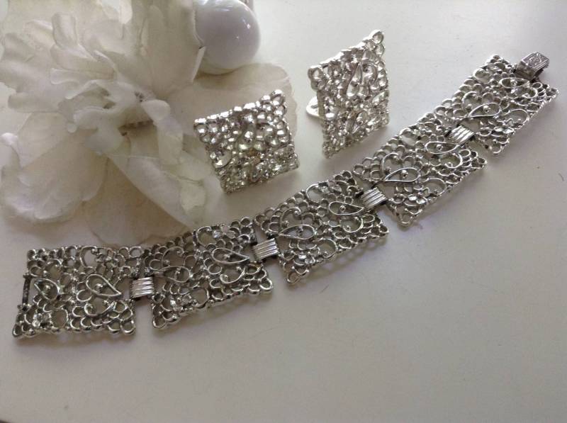 Filigran Armband Ohrring Set Metall Silber Fold-Over Verschluss Clips Rechteckig Links Vintage Hochzeit Abschlussball Retro Chic Boho Muttertag von EstatementTreasures