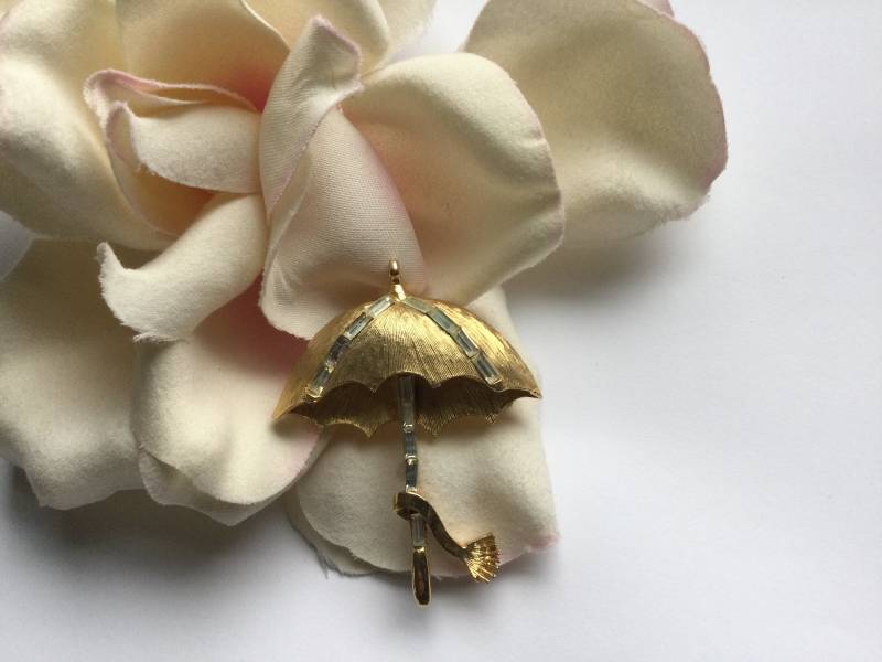 Pell Regenschirm Strass Pin Brosche 50Er Jahre Mid Century Baguettes Brautparty Gärtnerin Regenmantel Regen "Aprilschauer" Mantel Hut Geschenk von EstatementTreasures