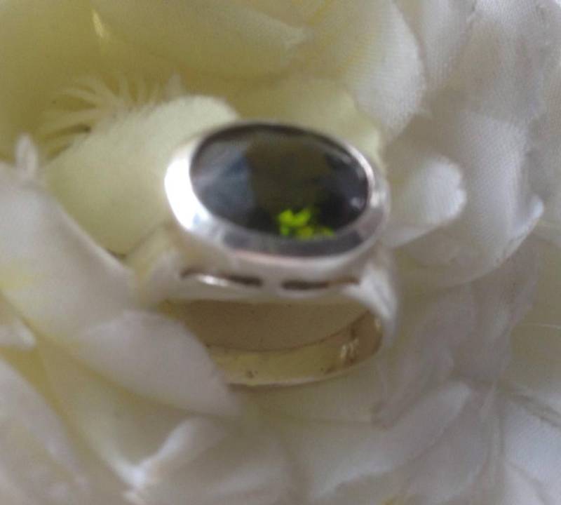 Peridot Ring Sterling 925 August Geburtsstein Größe 7 Facettiert Grün Verlobung Solitär Geburtstag Geschenk Edelstein St Patrick Hochzeit von EstatementTreasures