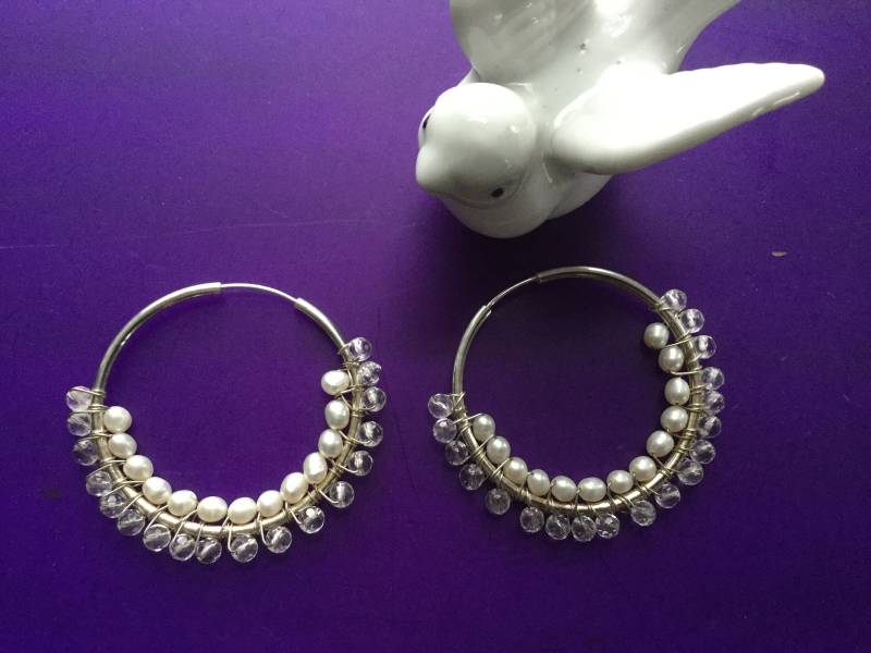 Perle Und Kristall Hoop Durchbohrte Ohrringe Braut Brautjungfer Hochzeit Abschlussball Gewickelt Juni Geburtstag Dressy Handwerker Gemacht Muttertag von EstatementTreasures