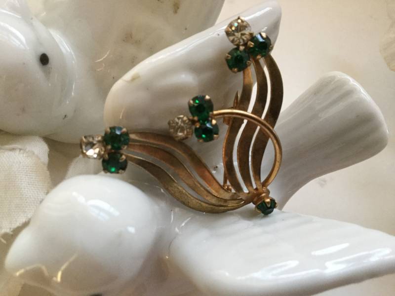 Vintage Smaragd Und Klare Strass Pin Brosche Brautstrauß Grün Winter Hochzeit Blumen Urlaub St. Patrick Muttertag Schmuck von EstatementTreasures