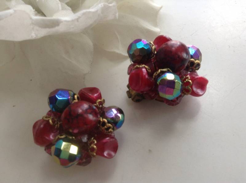 Western Germany Red Cluster Perle Ohrclips Ab Handverdrahtet Messing Vntage Valentine Winter Hochzeit Urlaub Landhaus Chic Geschenk von EstatementTreasures