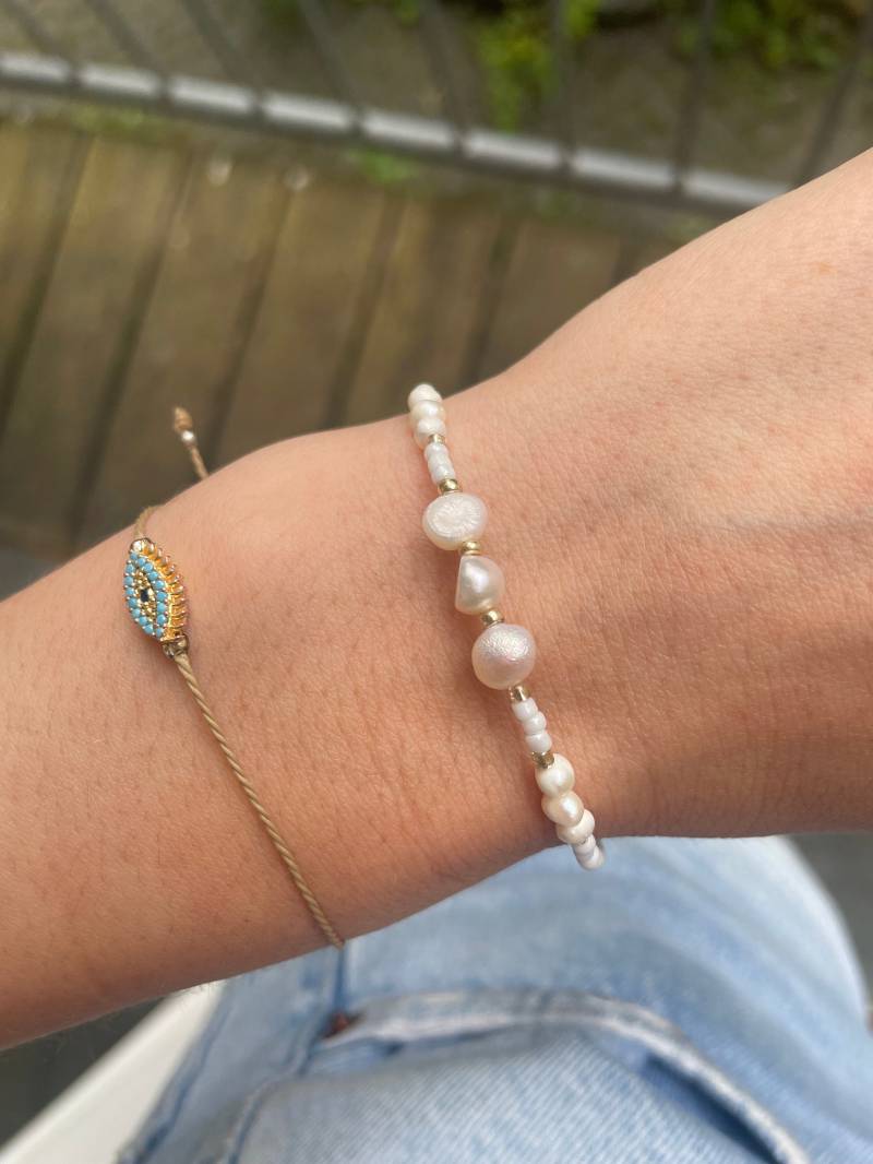 Perlenarmband Mit Süß - Und Frischwasserperlen von EstherAlisonr