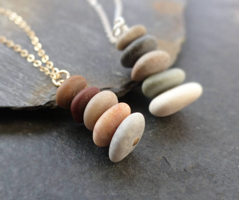 Strandstein Cairn Halskette 925 Sterling Silber Oder 14K Gold Filled, Boho Natur Schmuck Strandstein Cairn Halskette 925 Sterling Silber Oder 14K Gold Filled, Boho Natur Schmuck von EstherDobsonArt