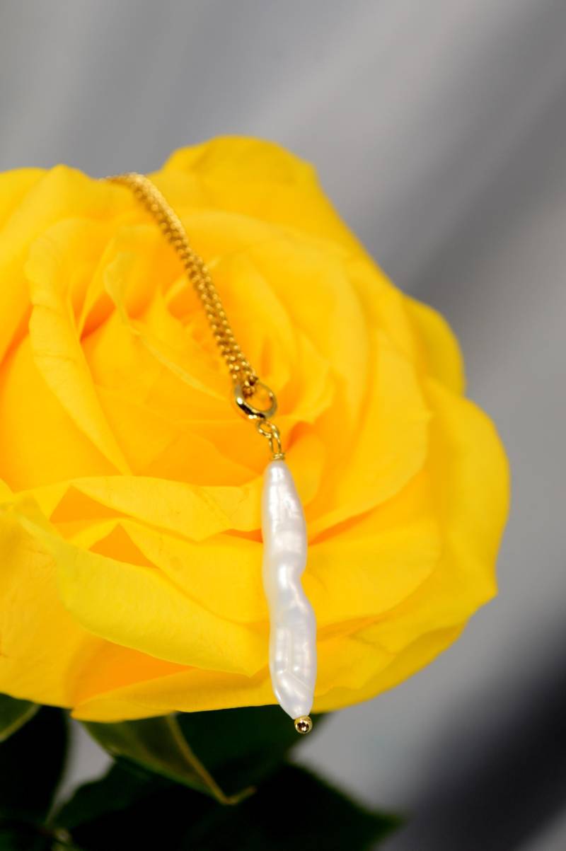 Barock Perle Anhänger Halskette Gold Edelstahl Kette, Boho Luxe von Estibela