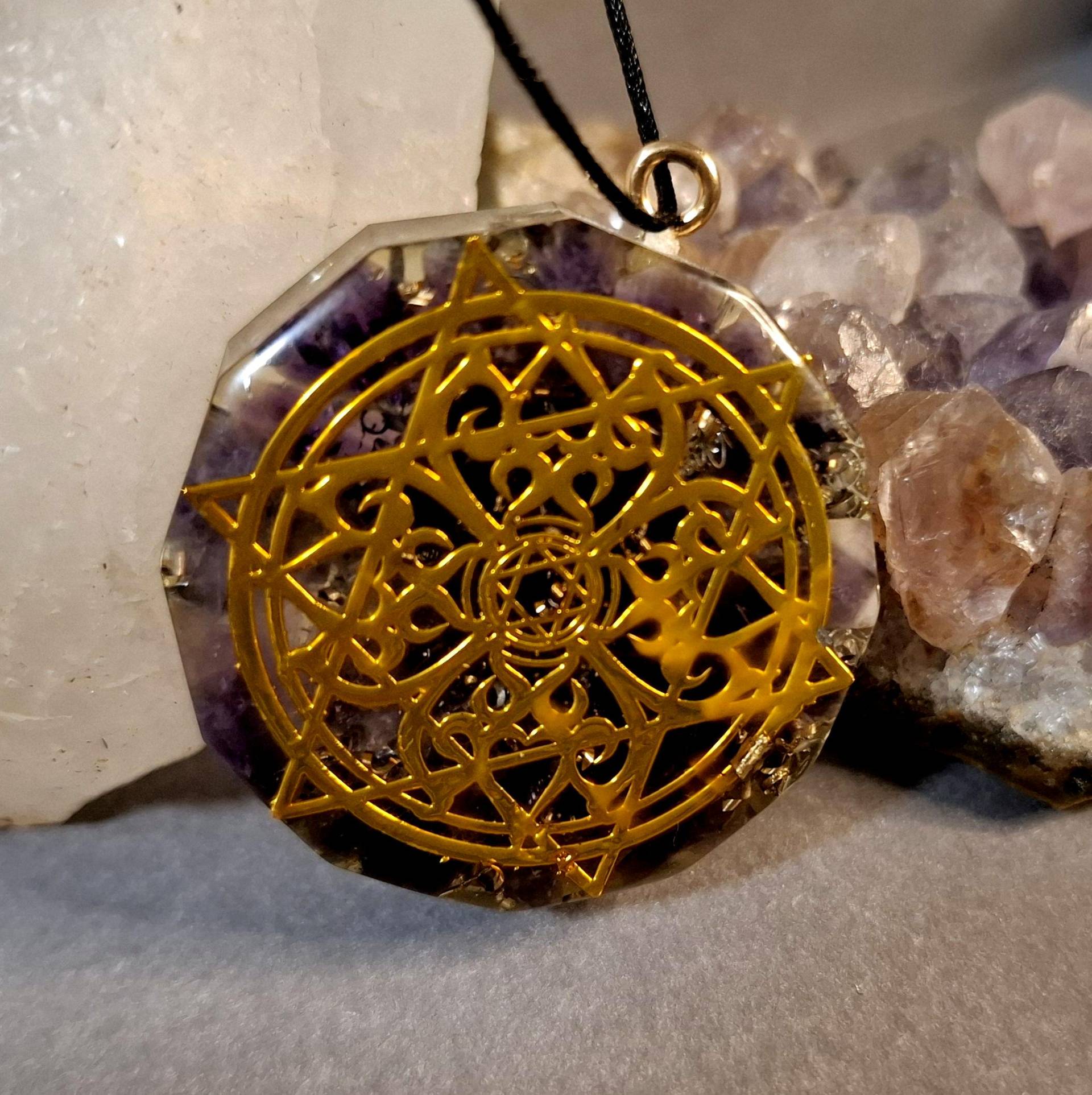Orgonit Anhänger Amethyst Orgonit Anhänger Amethyst von FaithEnergy