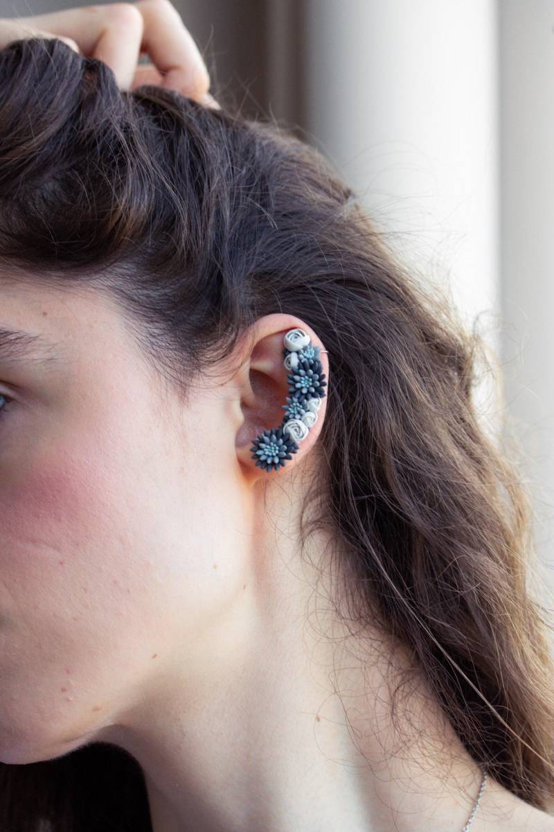Blaue Sukkulenten Ohrmanschette Graue Blumen Ohrringe, Braut Und Hochzeitsschmuck von EtenIren