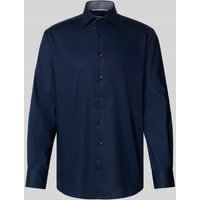 ETERNA Regular Fit Freizeithemd mit Kentkragen Modell 'Kent' in Marine, Größe 43 ETERNA Regular Fit Freizeithemd mit Kentkragen Modell 'Kent' in Marine, Größe 43 von Eterna