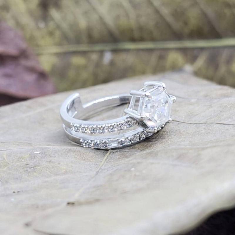 2 Karat Hexagon Moissanit Verlobungsring Set Art Deco Weißgold Finish von EternaleleganceDE