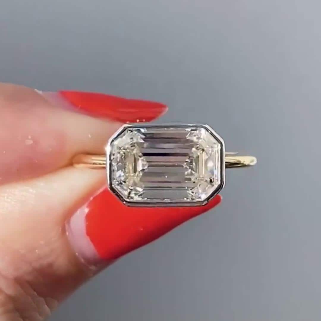3 Karat Moissanit Smaragdschliff Ring 14K Gold Lünette Art Deco Solitaire Gefasst von EternaleleganceDE