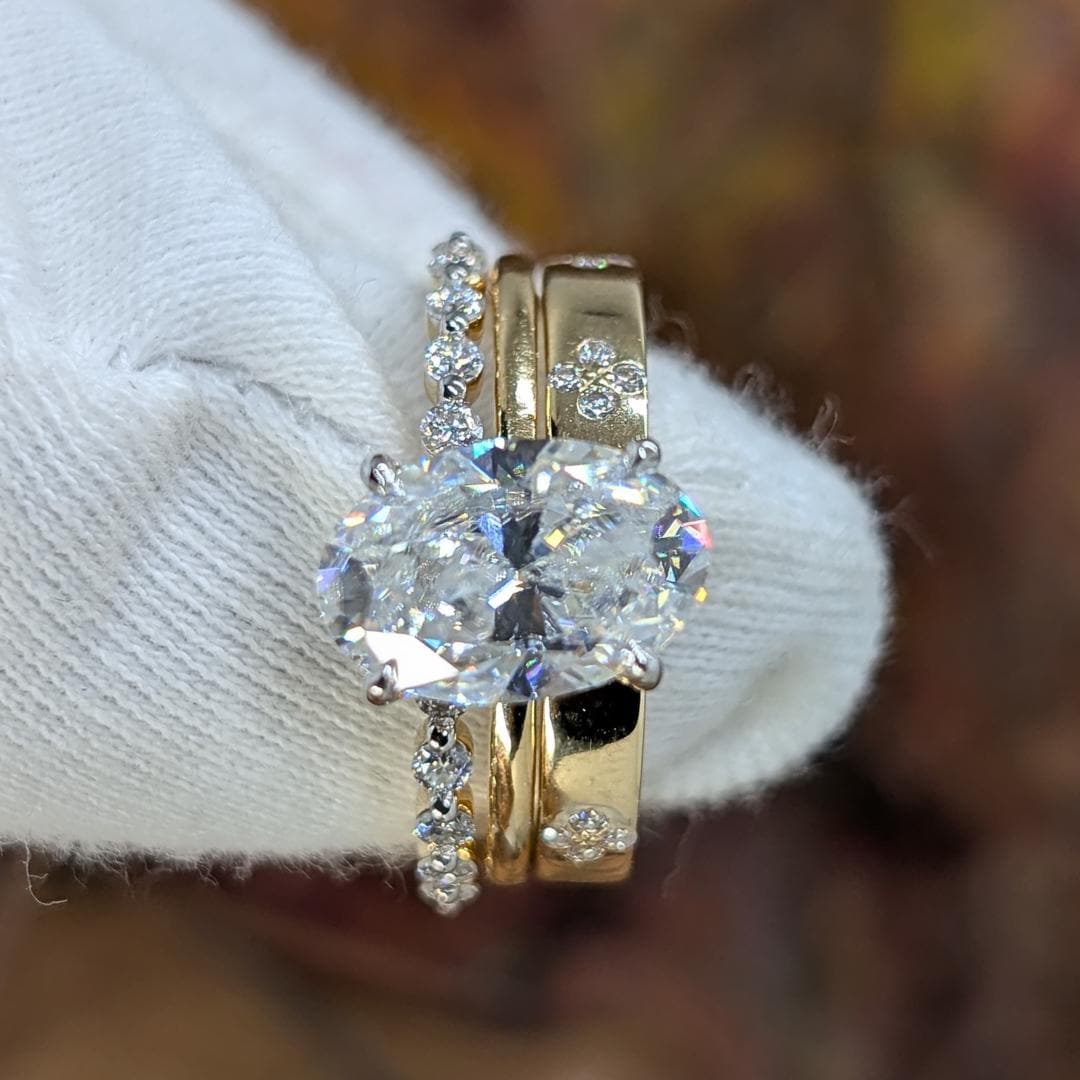 3 Karat Oval Moissanit Verlobungsring Set Diamant Akzent, Handgemachter Brautschmuck von EternaleleganceDE