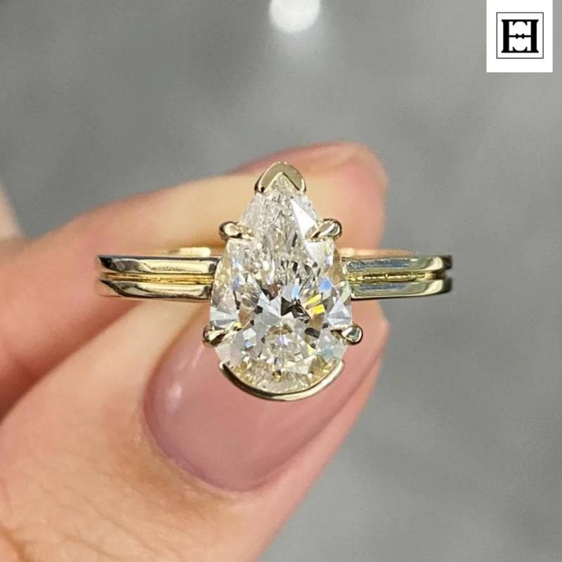 3 Karat Pear Cut Moissanit Ring Set, 14K Gold Wrap Rund Brautring, Träne Verlobungsring, Benutzerdefinierte Solitär Hochzeitsset von EternaleleganceDE