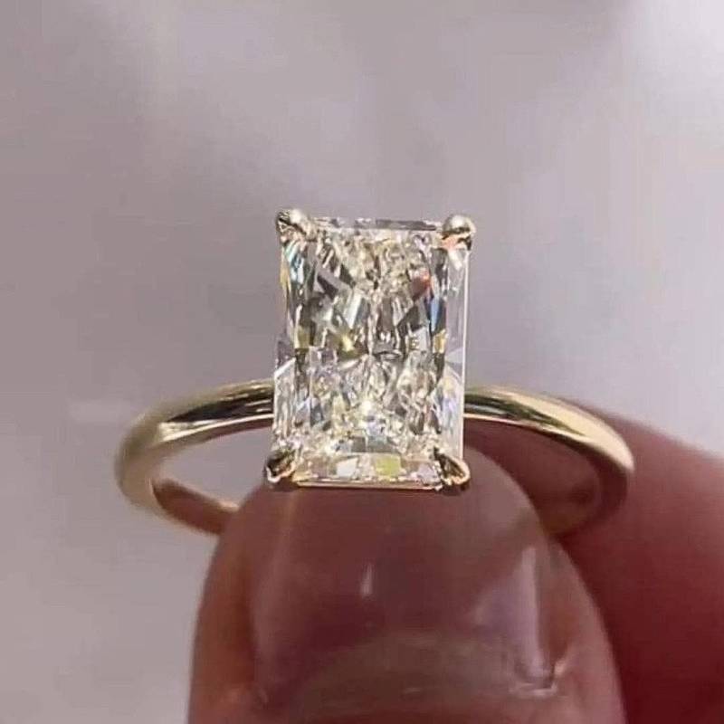 4 Karat Moissanit Verlobungsring Gelbgold Solitär 4 Karat Moissanit Verlobungsring Gelbgold Solitär von EternaleleganceDE