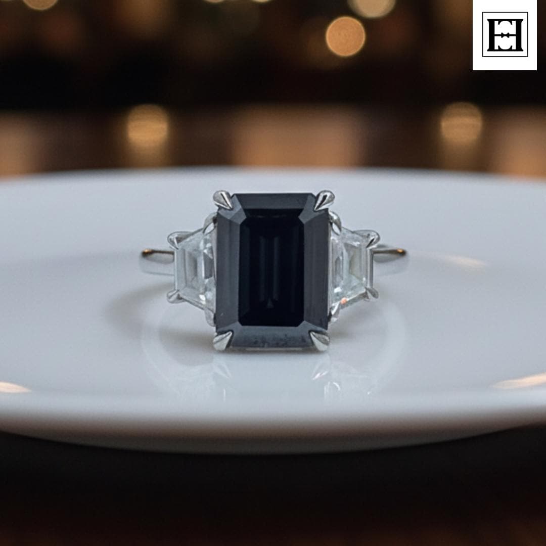 5 Karat Grauer Moissanit Verlobungsring Art Deco Weißgold, Trapez Akzente von EternaleleganceDE