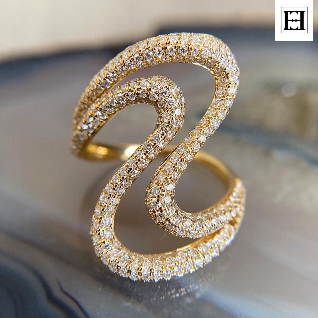 Gold Wave Statement Ring - Moissanite Zickzack Cocktailring, 14K Mutiger Gewellter Ring, Einzigartiger Gebogener Moissanitmodering Für Frauen von EternaleleganceDE