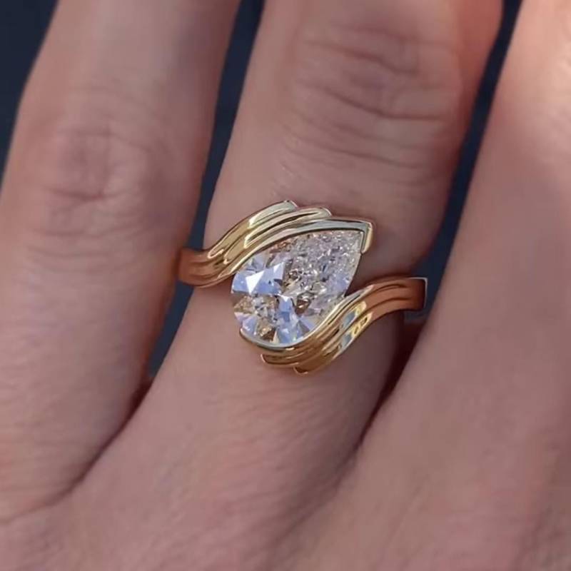 Moissanit Verlobungsring - 3 Ct Birne 14K Gelbgold Brautschmuck von EternaleleganceDE