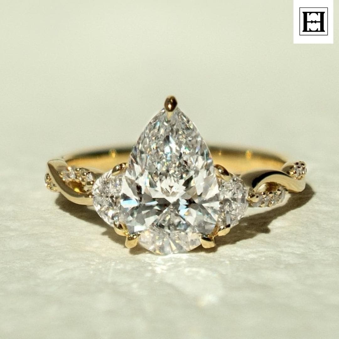 Moissanite Verlobungsring Gedrehtes 14K Goldband, Seitensteine von EternaleleganceDE