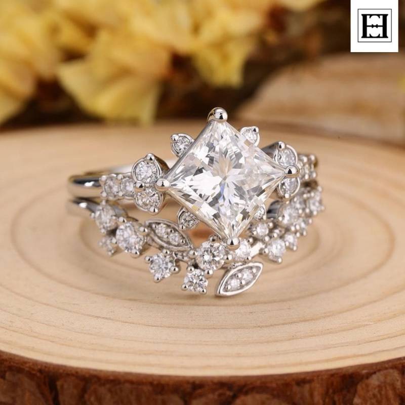 Princess Cut Moissanit Verlobungsring Set Blatt Diamant Weißgold Brautring von EternaleleganceDE