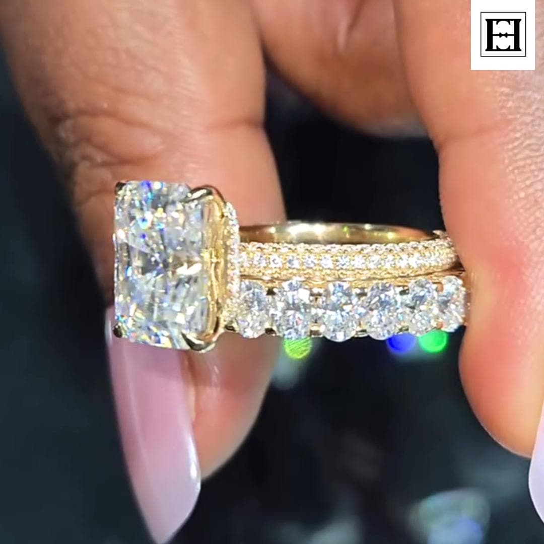 Radiant Cut Moissanit Verlobungsring Set 14K Gelbgold Double Pave Band von EternaleleganceDE