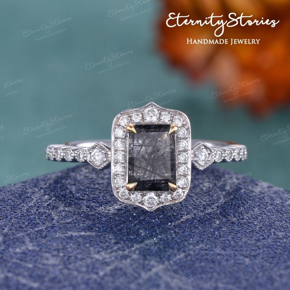 Schwarz Rutilquarz Verlobungsring Art Deco Smaragdschliff Salz Und Pfeffer Kristall Ring Mystisch Vintage Halo Frau Weiß Gold Zwei Töne von EternityStories