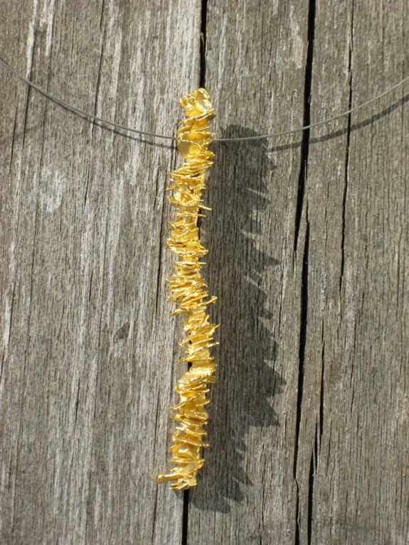 Anhänger Fair Silber Vergoldet Strukturierte Raw Design Matt Und Poliert Gold Finish Ich Mache Ihren Schmuck in Meiner Werkstatt Barcelona Spanien Anhänger Fair Silber Vergoldet Strukturierte Raw Design Matt Und Poliert Gold Finish Ich Mache Ihren Schmuck in Meiner Werkstatt Barcelona Spanien von EthicaljewelryEB