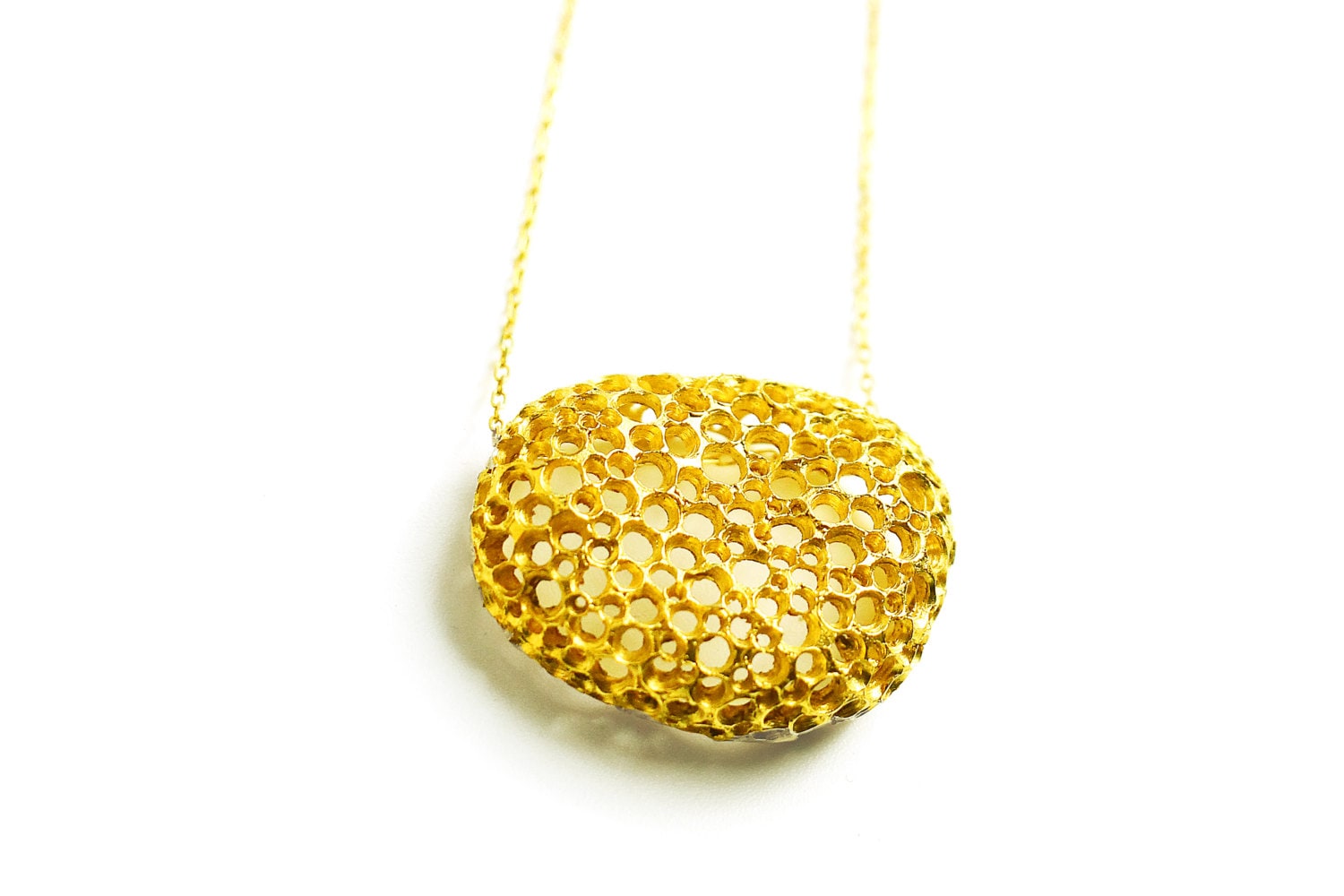 Anhänger in Recycelt Gold 750/000 Aus Meiner Kollektion "Écume De Mer" Anhänger in Recycelt Gold 750/000 Aus Meiner Kollektion "Écume De Mer" von EthicaljewelryEB