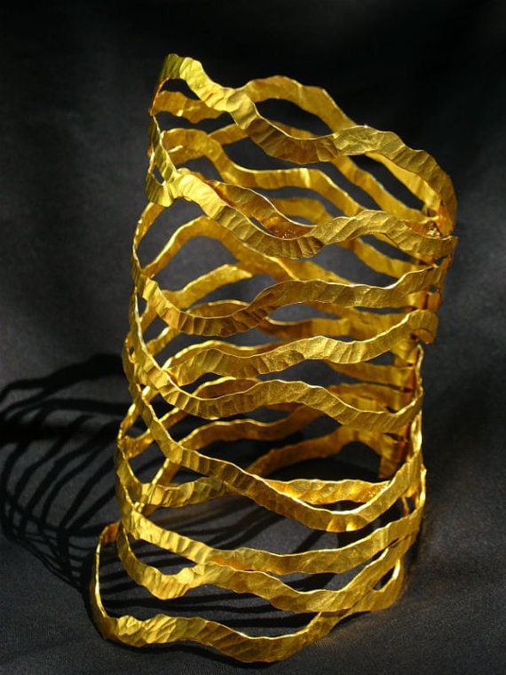 Armschmuck Aus Meiner Kollektion "Nouvelles Vagues" Armschmuck Aus Meiner Kollektion "Nouvelles Vagues" von EthicaljewelryEB