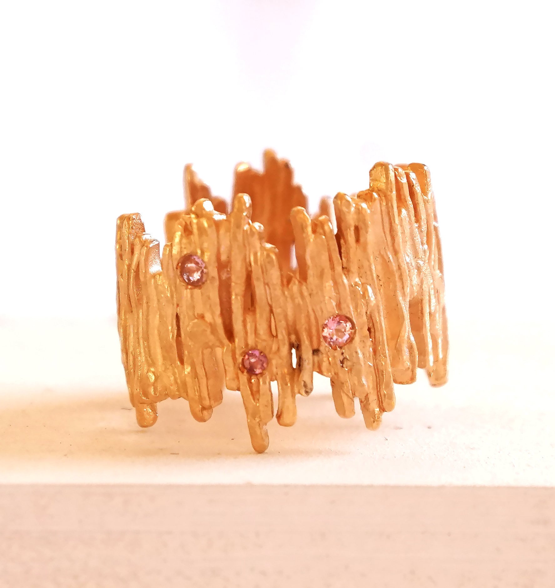 Bandring Aus 750Er Rotgold Mit Amethyst, Rosa Topas Und Babyrosatopas -Von Mir in Meiner Werkstatt Gemacht-Juweliersschatz Bandring Aus 750Er Rotgold Mit Amethyst, Rosa Topas Und Babyrosatopas -Von Mir in Meiner Werkstatt Gemacht-Juweliersschatz von EthicaljewelryEB