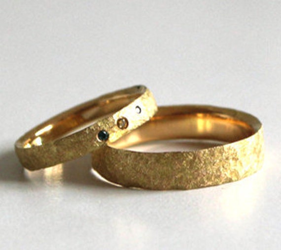 Eheringe Set Zertfiziertes Fair Gold Mit 3 Diamanten, 1 Cognac, & Blau-Personalisierter Einzigartiger Feiner Schmuck Von Goldsmith Eheringe Set Zertfiziertes Fair Gold Mit 3 Diamanten, 1 Cognac, & Blau-Personalisierter Einzigartiger Feiner Schmuck Von Goldsmith von EthicaljewelryEB