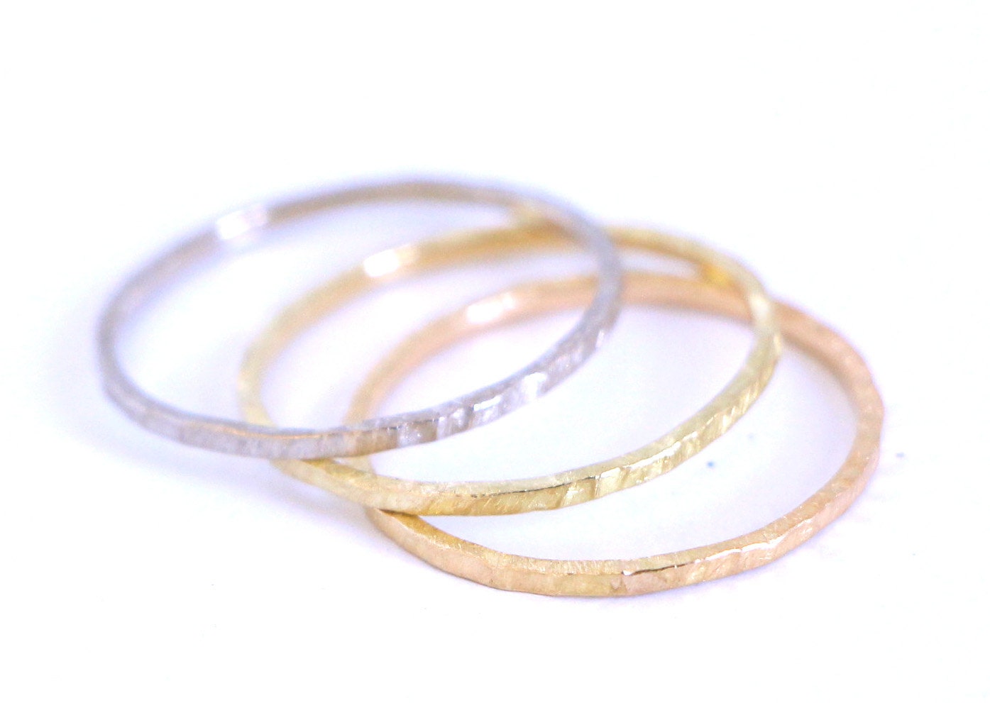 Minimal Gehämmerter Goldring Aus Zertifiert Fairmined Gold-Maßgeschneidert Ehering-Auf Bestellung in Meiner Werkstatt Gemacht Minimal Gehämmerter Goldring Aus Zertifiert Fairmined Gold-Maßgeschneidert Ehering-Auf Bestellung in Meiner Werkstatt Gemacht von EthicaljewelryEB