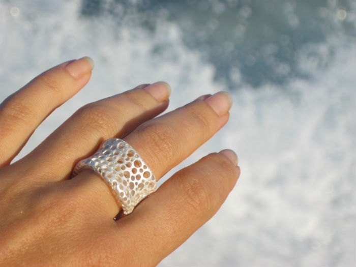 Responsible Silber Ring Wanne Weiß Finsih Avantgarde Kollektion Aquatic Design Atlantik Inspiriert Made in Barcelona Responsible Silber Ring Wanne Weiß Finsih Avantgarde Kollektion Aquatic Design Atlantik Inspiriert Made in Barcelona von EthicaljewelryEB