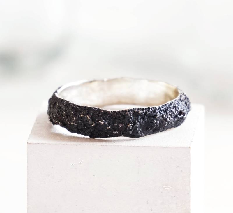 Ring in Zertifiert Fair Silver - Oxidiert Fairmined Silber Unisex Band - Verschiedene Gemacht Design Hergestellt Barcelona Ring in Zertifiert Fair Silver - Oxidiert Fairmined Silber Unisex Band - Verschiedene Gemacht Design Hergestellt Barcelona von EthicaljewelryEB