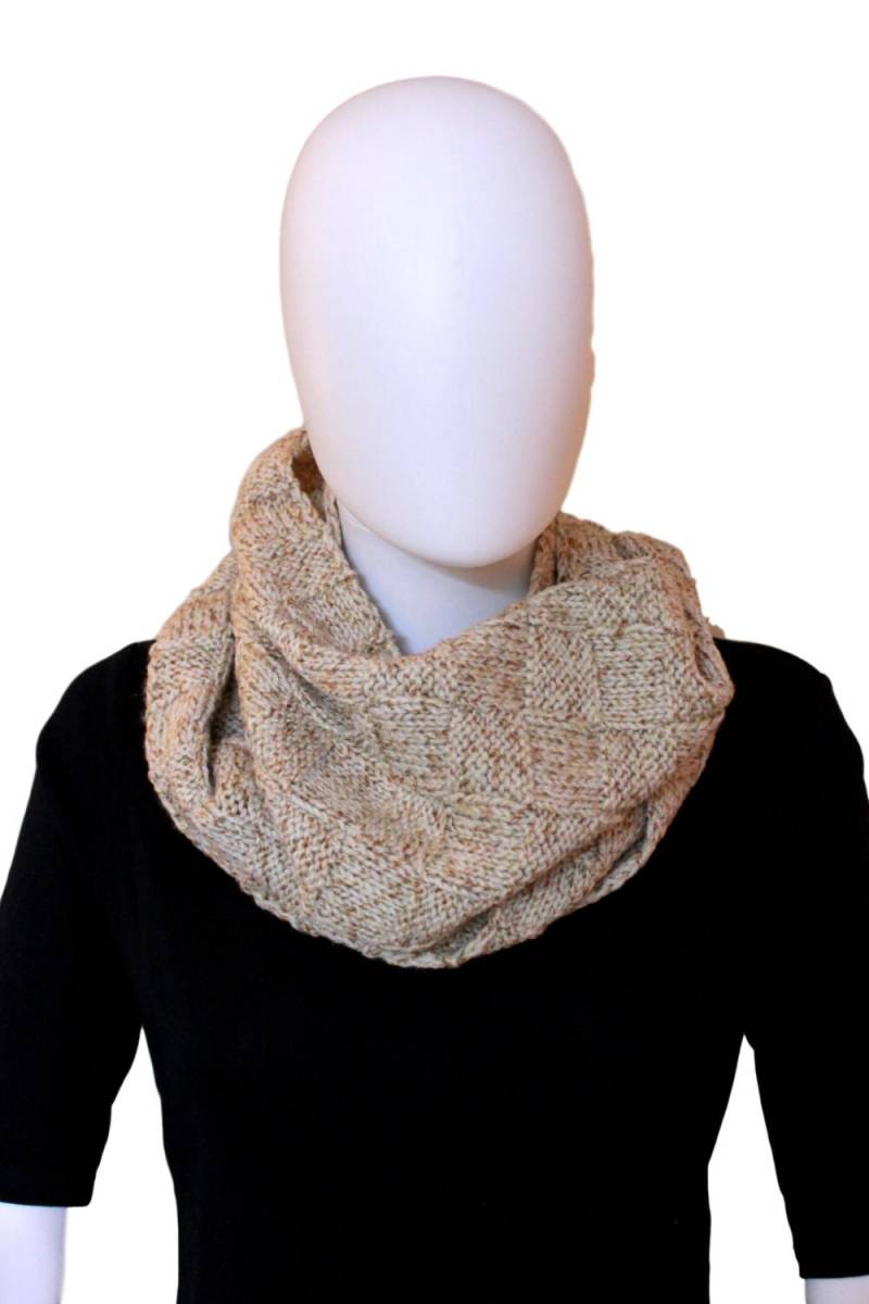 Handgestrickter Wolle Infinity Schal - Beige Grobstrick Loop von EthnicityLLC